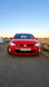 2015 - Volkswagen Golf Manual