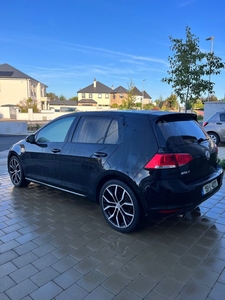 2015 - Volkswagen Golf Manual