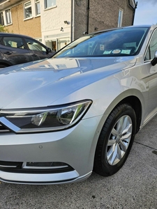 2015 - Volkswagen Passat Manual