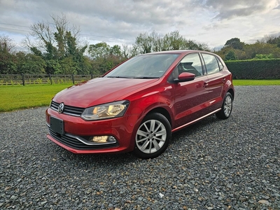 2015 - Volkswagen Polo Automatic