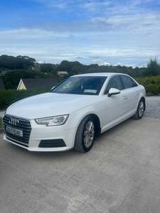 2016 - Audi A4 Manual