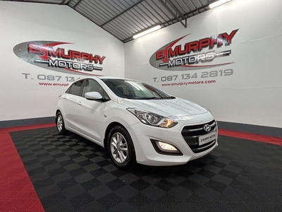 2016 - Hyundai i30 Manual