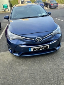 2016 - Toyota Avensis Manual