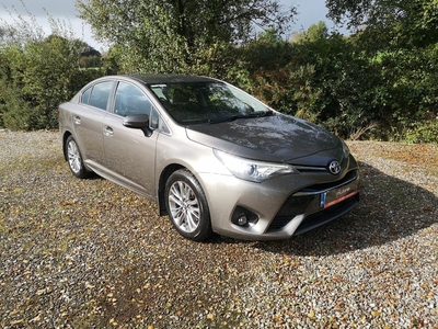 2016 - Toyota Avensis Manual