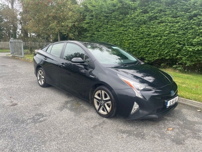 2016 - Toyota Prius Automatic