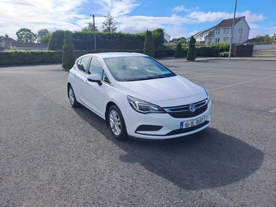 2016 - Vauxhall Astra ---