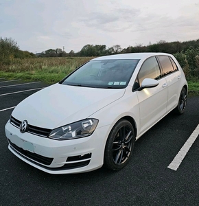 2016 - Volkswagen Golf Manual