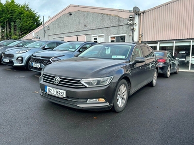 2016 - Volkswagen Passat Manual