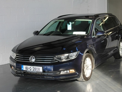 2016 - Volkswagen Passat Manual