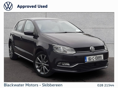 2016 - Volkswagen Polo Manual