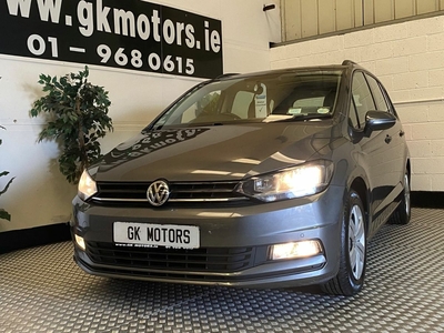 2016 - Volkswagen Touran Manual