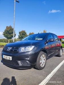 2017 - Dacia Sandero Manual