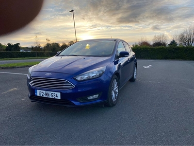 2017 - Ford Focus Manual