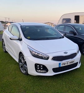 2017 - Kia Ceed Manual