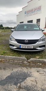 2017 - Opel Astra Manual