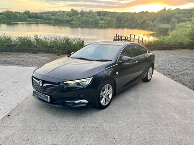 2017 - Opel Insignia Manual