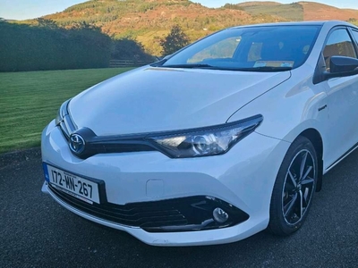 2017 - Toyota Auris Automatic