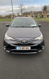 2017 - Toyota Avensis Manual