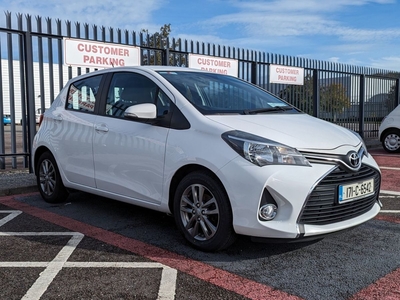 2017 - Toyota Yaris Manual