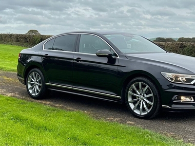 2017 - Volkswagen Passat Manual