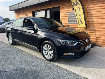 2017 - Volkswagen Passat Manual