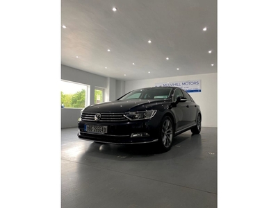 2017 - Volkswagen Passat Manual