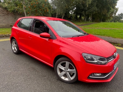 2017 - Volkswagen Polo Automatic