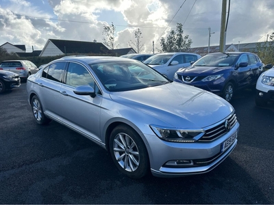 2019 - Volkswagen Passat Manual