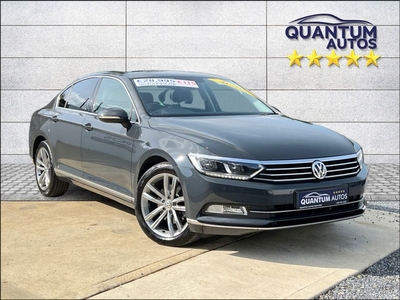 2019 - Volkswagen Passat Manual