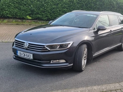 2019 - Volkswagen Passat Manual