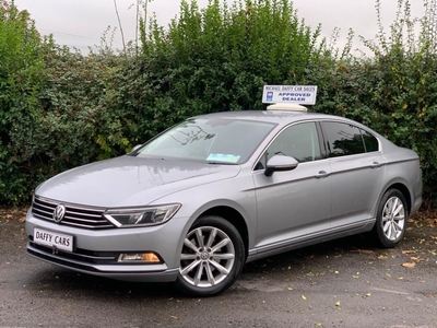 2019 - Volkswagen Passat Manual