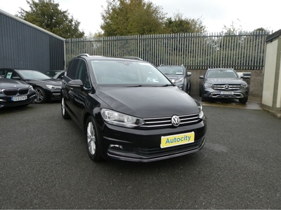 2019 - Volkswagen Touran Manual