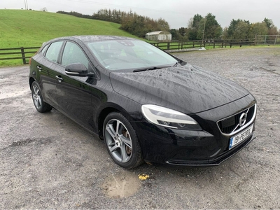 2019 - Volvo V40 Automatic