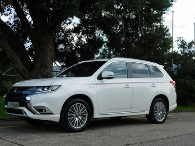 2020 - Mitsubishi Outlander Automatic