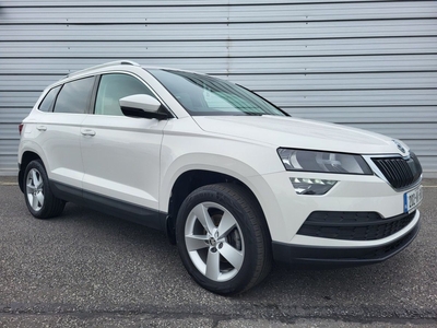 2020 - Skoda Karoq Manual