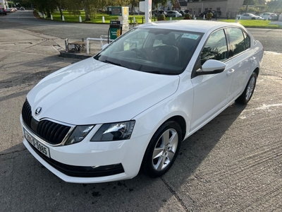 2020 - Skoda Octavia Manual