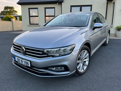 2020 - Volkswagen Passat Manual