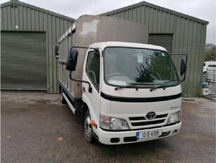 TOYOTA DYNA