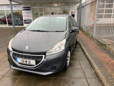 2013 (131) Peugeot 208