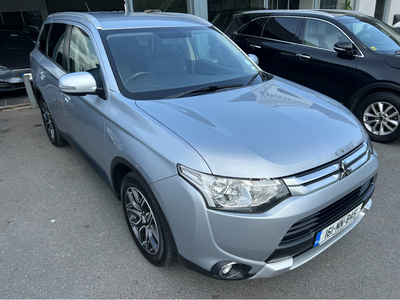 MITSUBISHI OUTLANDER