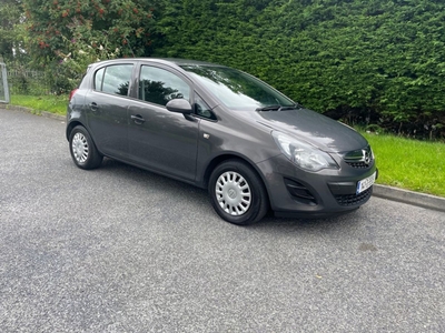 2014 - Opel Corsa Manual