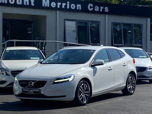 2019 Volvo V40