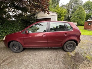 2005 - Volkswagen Polo Manual