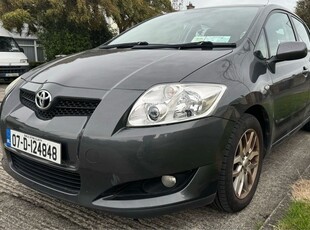 2007 - Toyota Auris ---