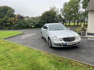 2009 - Mercedes-Benz E-Class Automatic