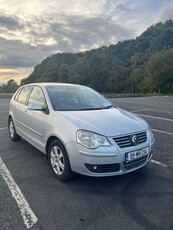 2009 - Volkswagen Polo Manual