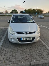 2010 - Hyundai i20 ---