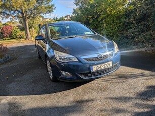 2010 - Opel Astra Manual