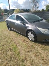 2010 - Toyota Avensis ---