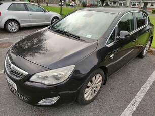 2010 - Vauxhall Astra ---